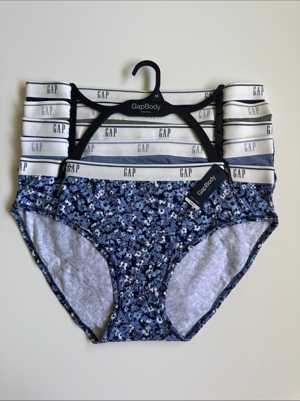 Gap Cotton Hipsters SZ M NEW